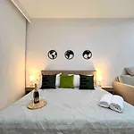 Modern Apartment/Jacuzzi/Sauna/Pool/Gym