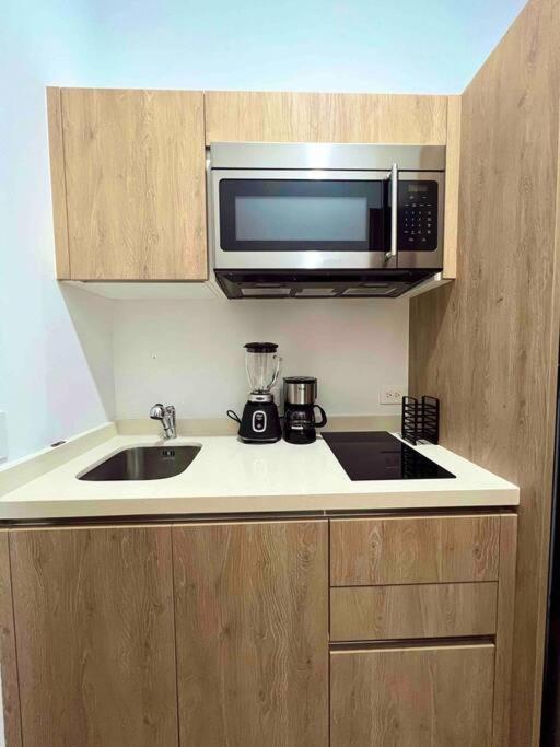Modern Apartment/jacuzzi/sauna/pool/gym * Playa del Carmen